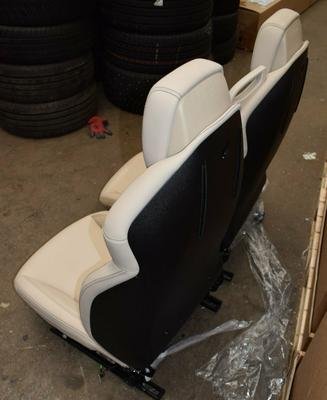 Mercedes R172 SLC Driver & Passenger Seats - Image 6