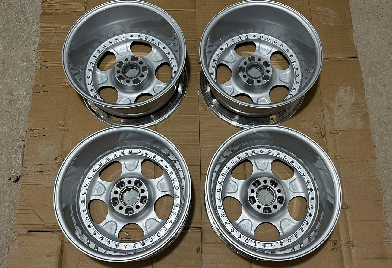 Staggered 3-Piece 18" BRABUS Monoblock IV Wheels - Image 2