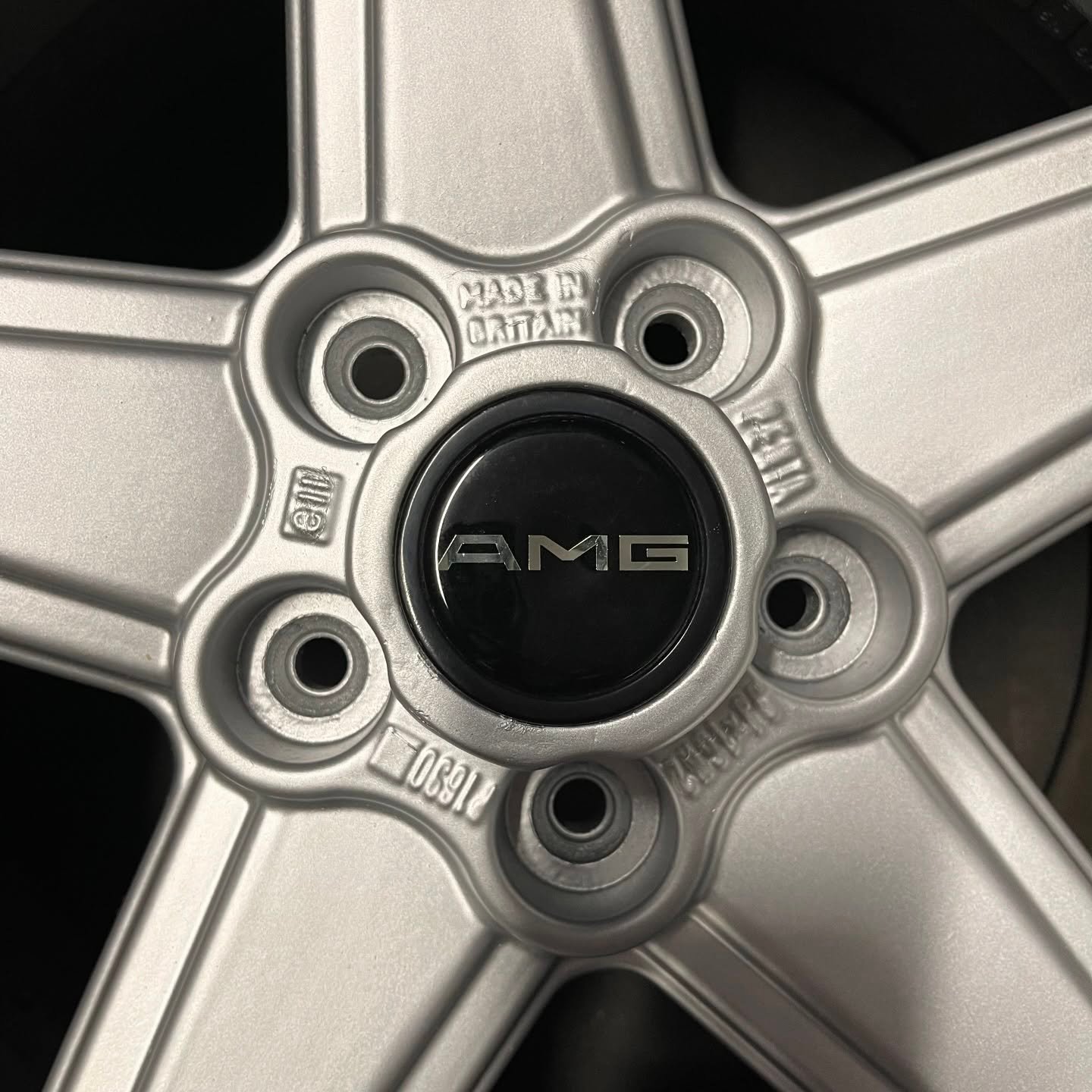 Genuine AMG Penta 16 Staggered Wheels - Image 5