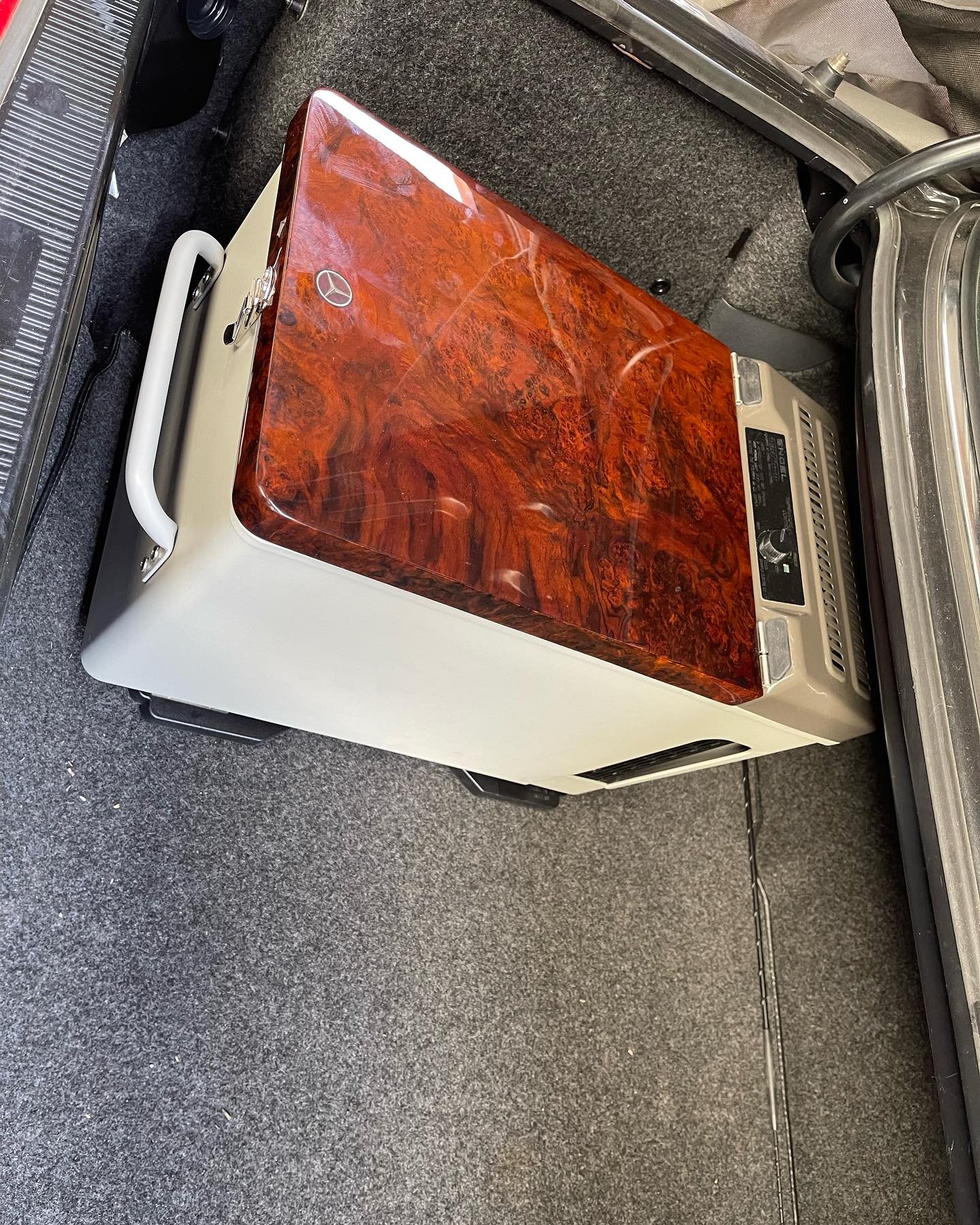 Mercedes-Benz Classic Car Refrigerator