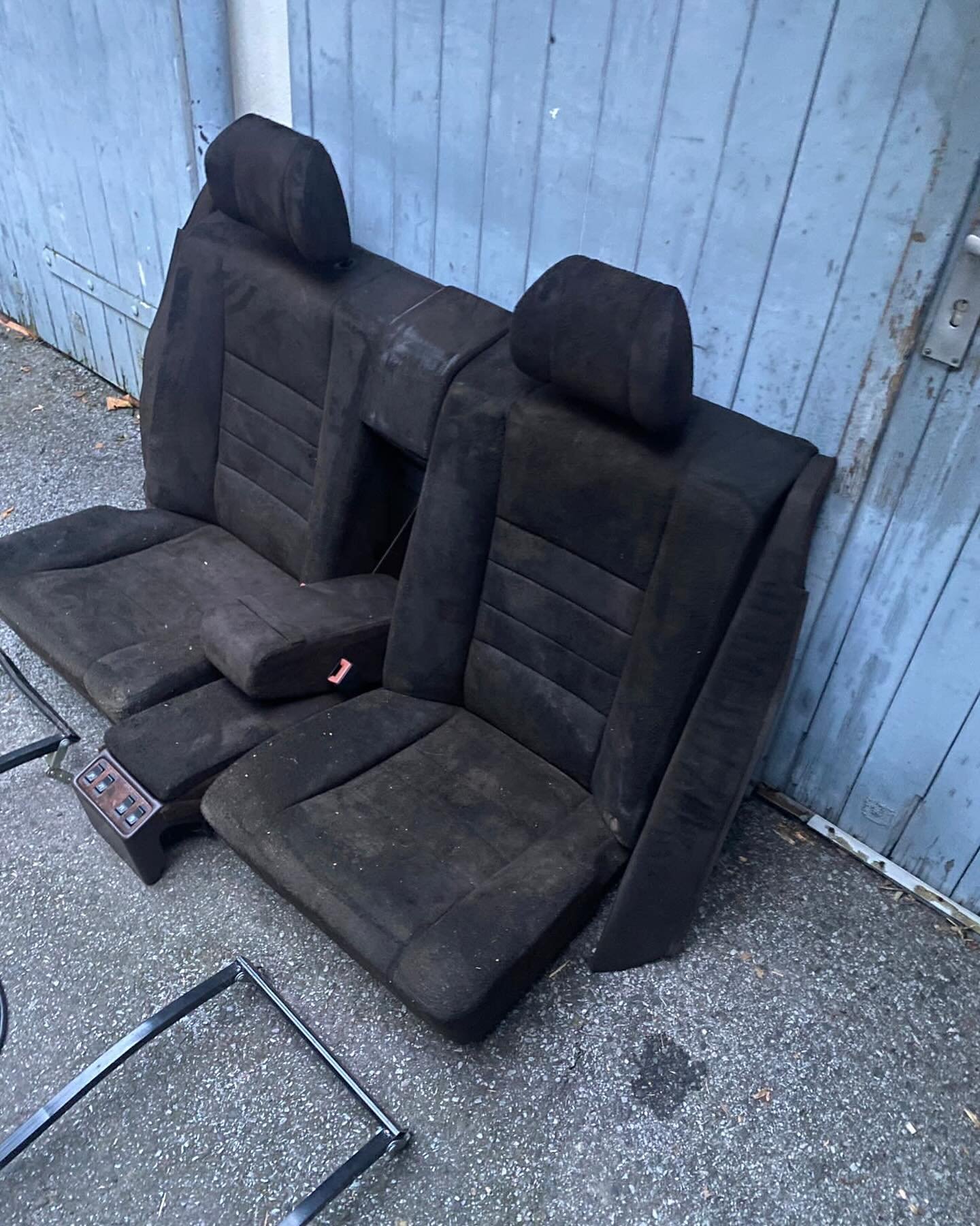 Electric Mercedes seats - Image 2