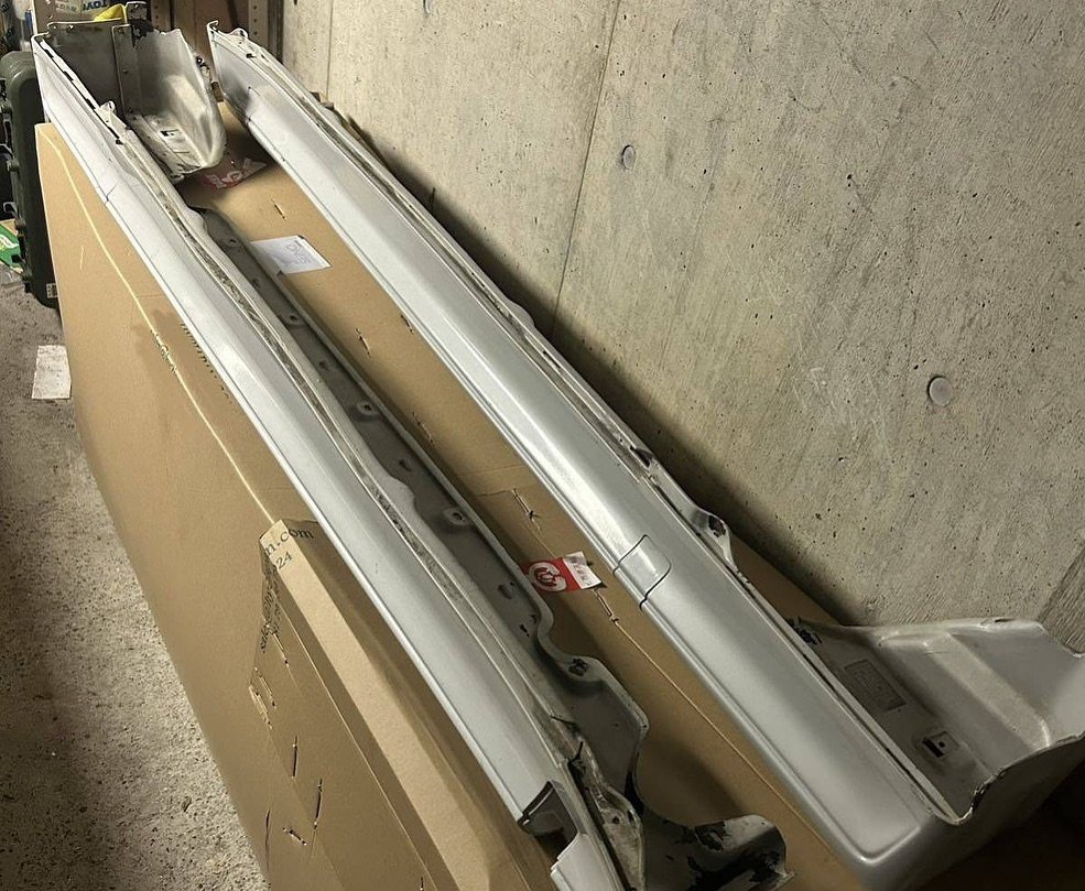 Original AMG R129 Generation 1 Body Kit - Image 3