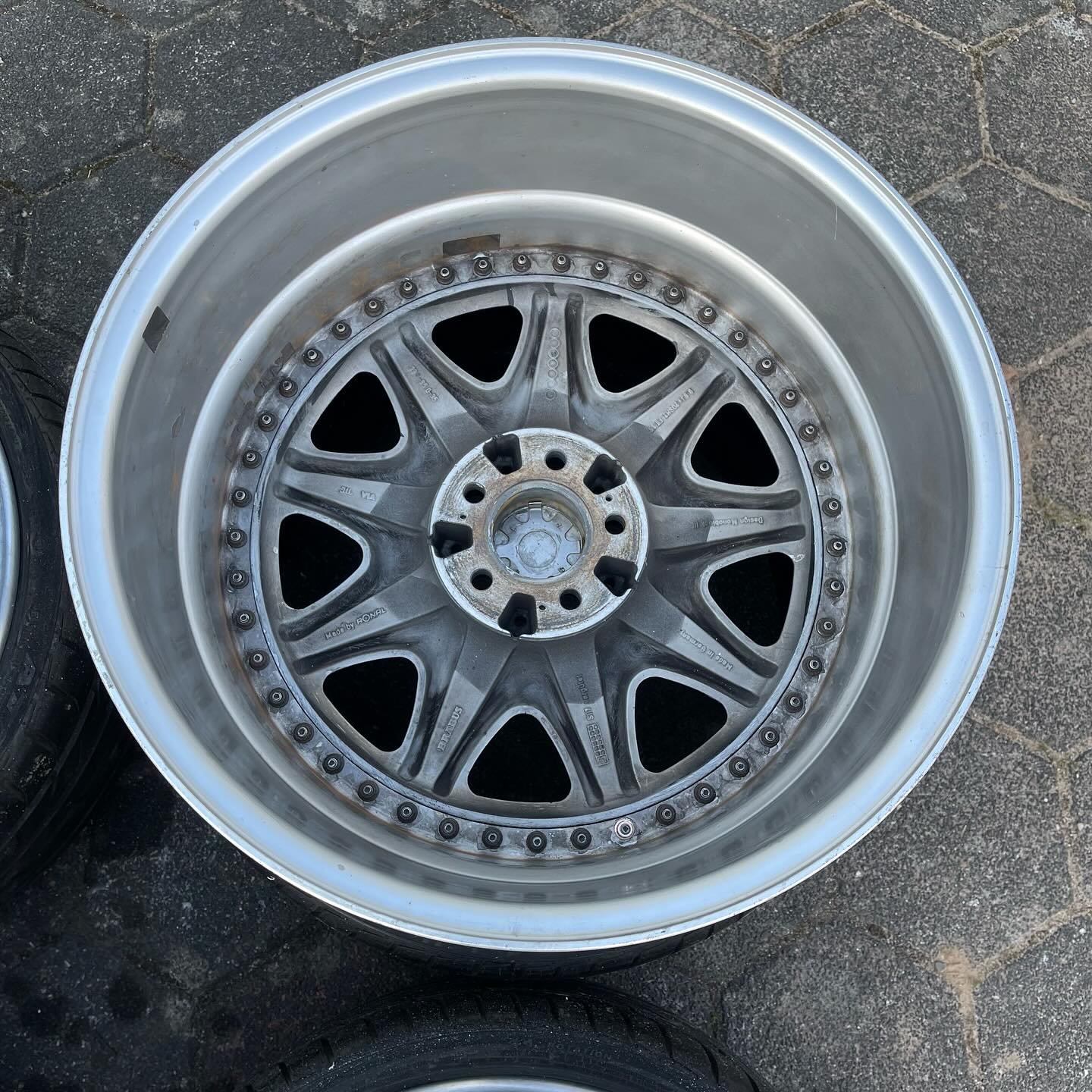 Genuine Brabus Monoblock III Alloy Wheels - Image 3