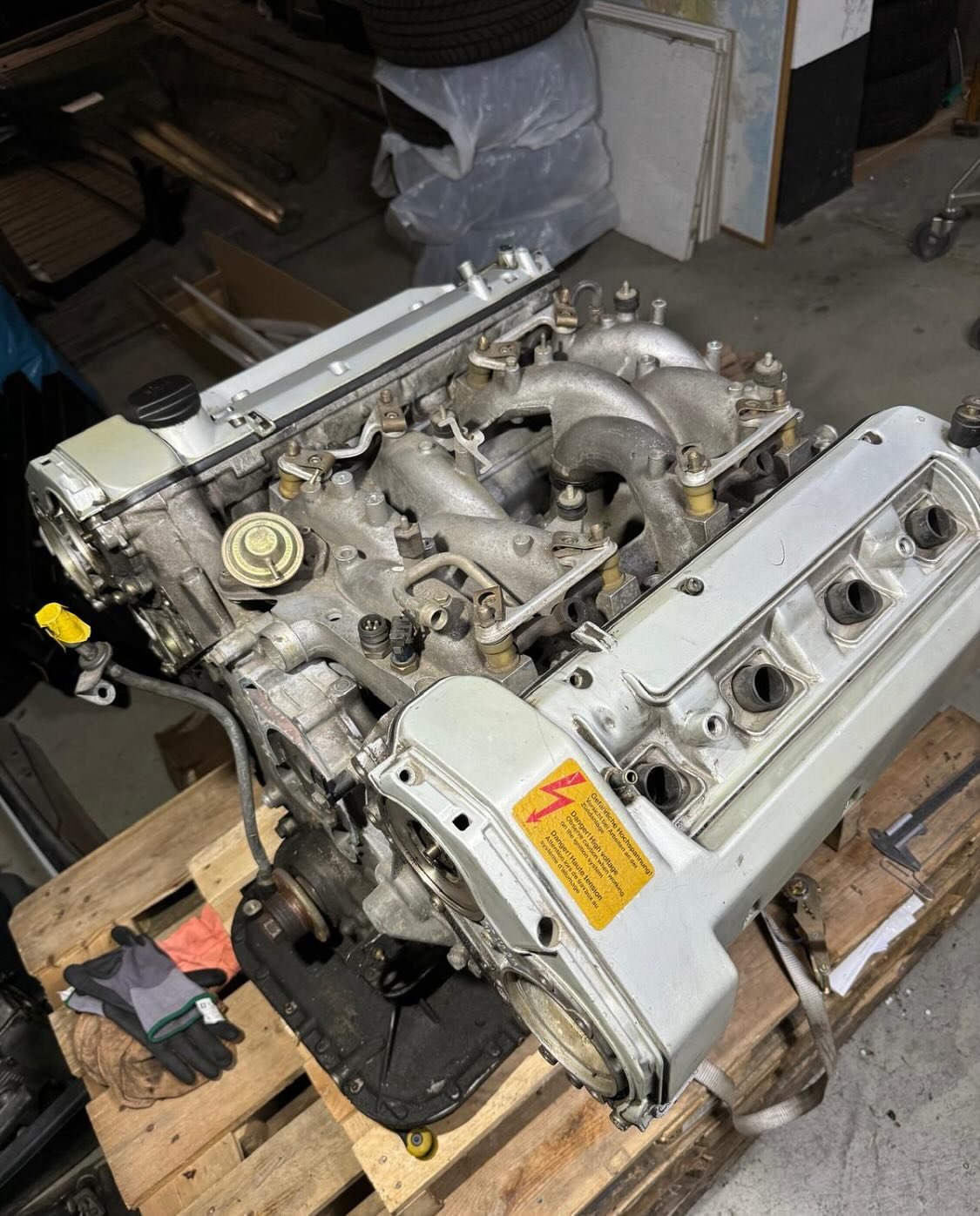 Original AMG M119 6.0L V8 Engine - Image 4