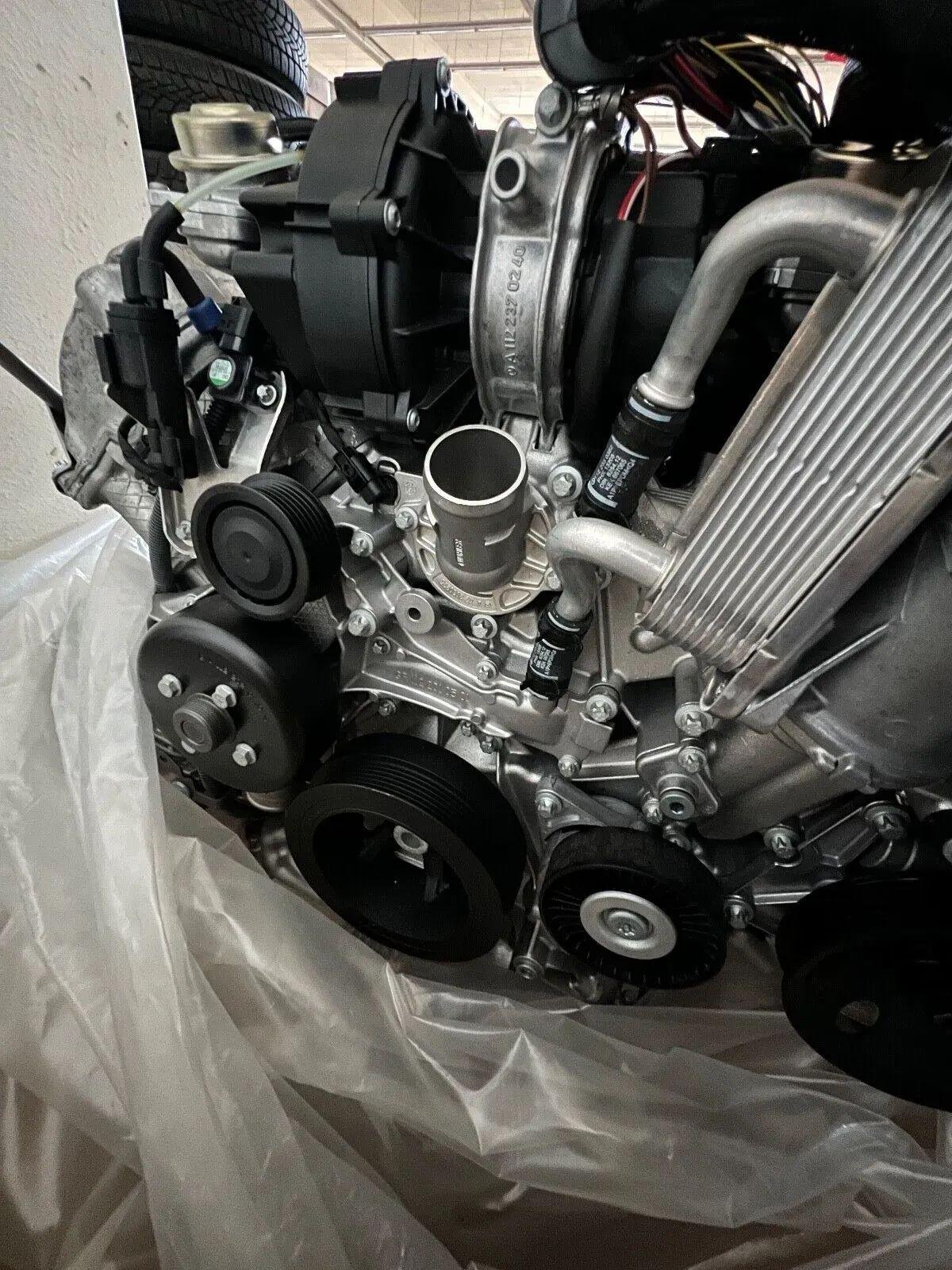 Mercedes-Benz M113 V8 Engine - Image 7