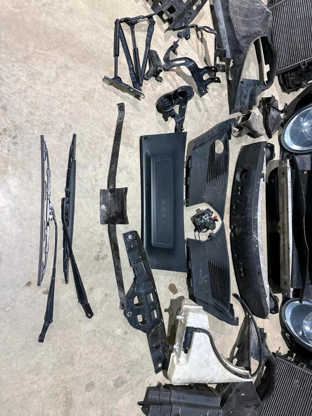 Porsche 911 Turbo (997.1) front package(Bonnet, bumper, headlights, fenders, radiator package and all attachments) - Image 10