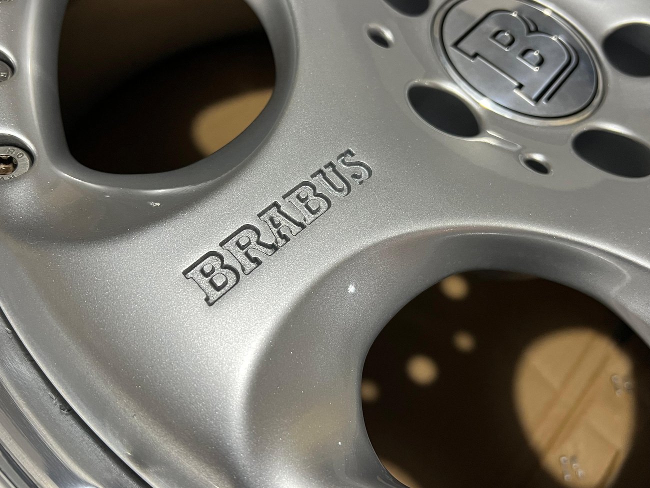 Staggered 3-Piece 18" BRABUS Monoblock IV Wheels - Image 9