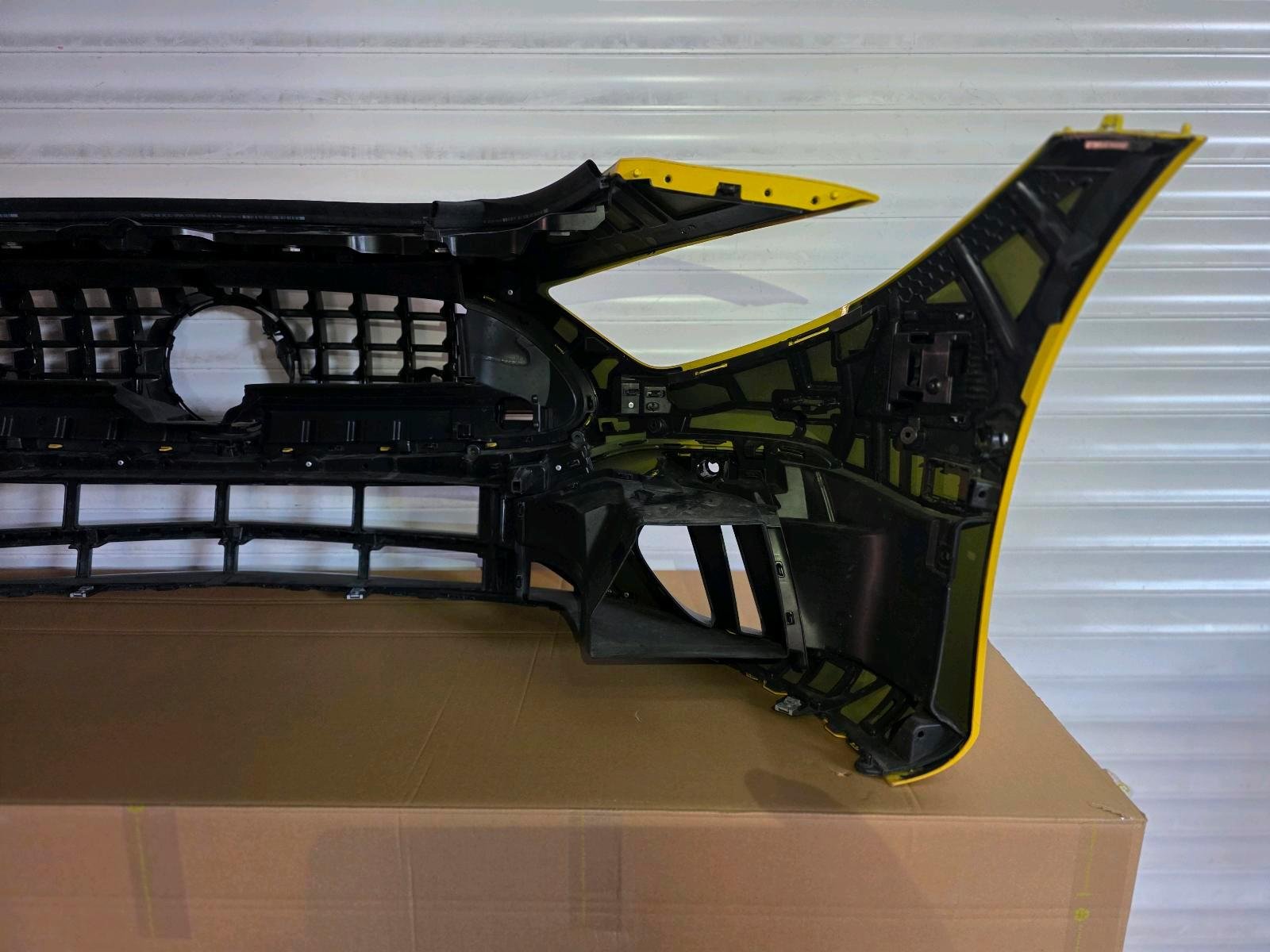 Mercedes SL63 AMG Front Bumper - Image 7