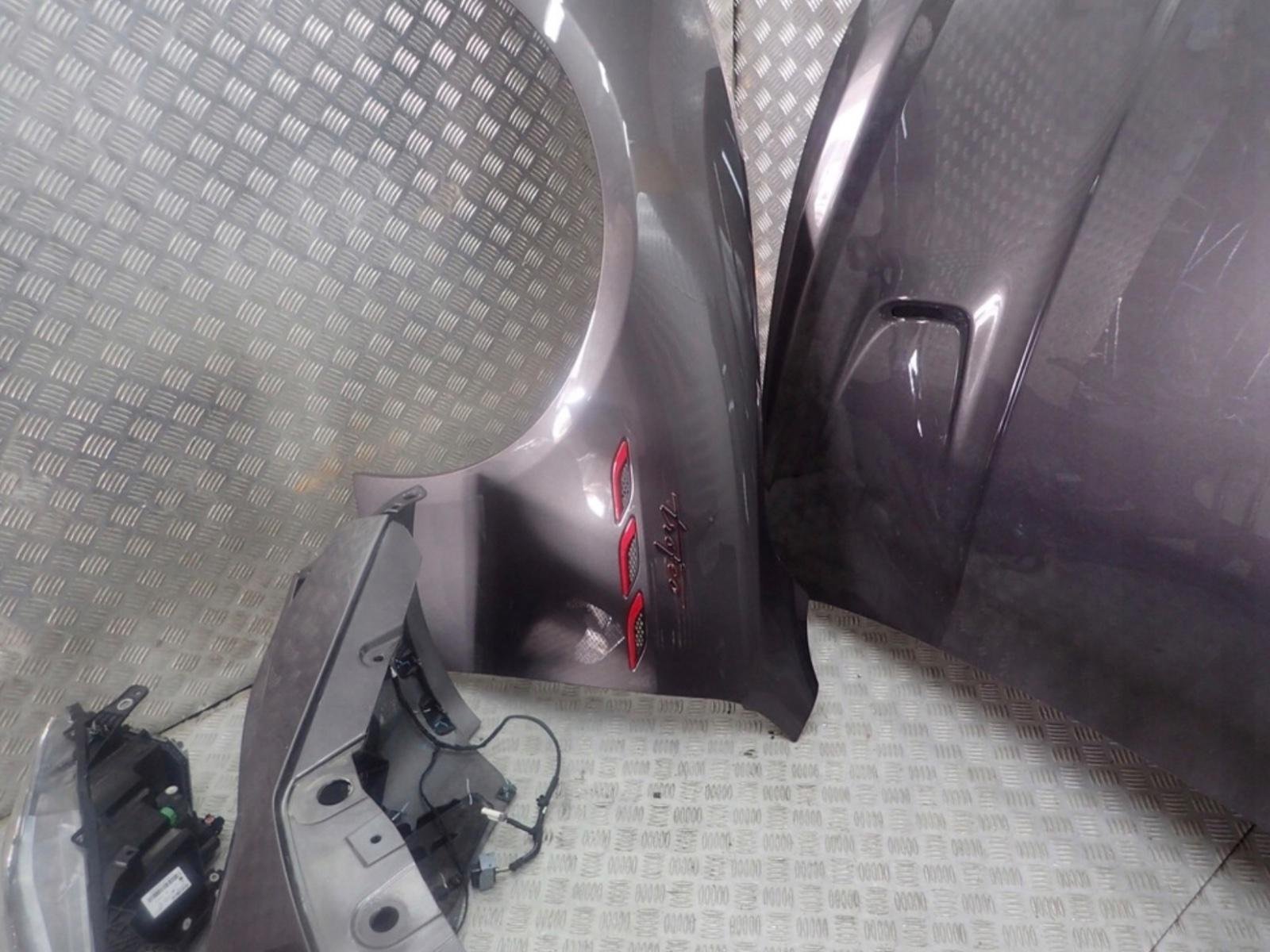 Maserati Levante Trofeo Complete Front Section - Image 5