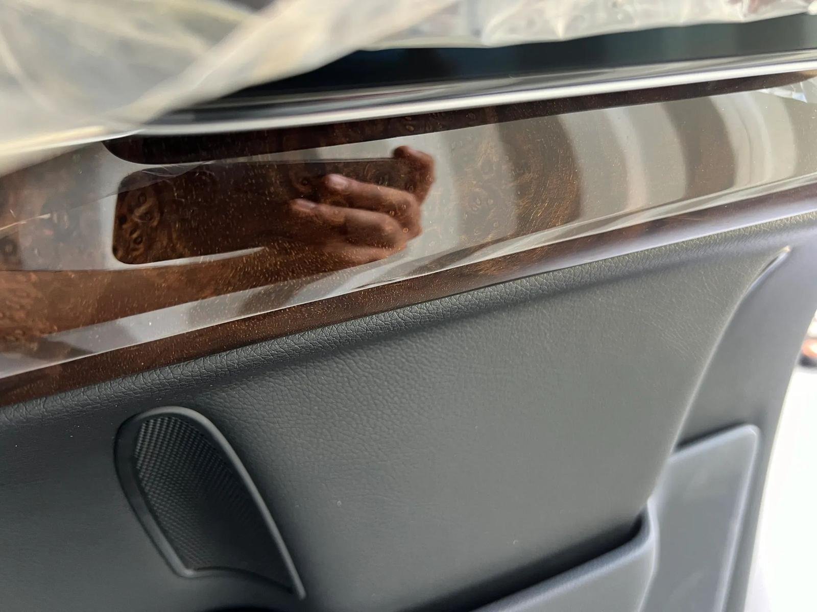 Mercedes-Benz S-Class W222 Front Seat Leather - Image 7