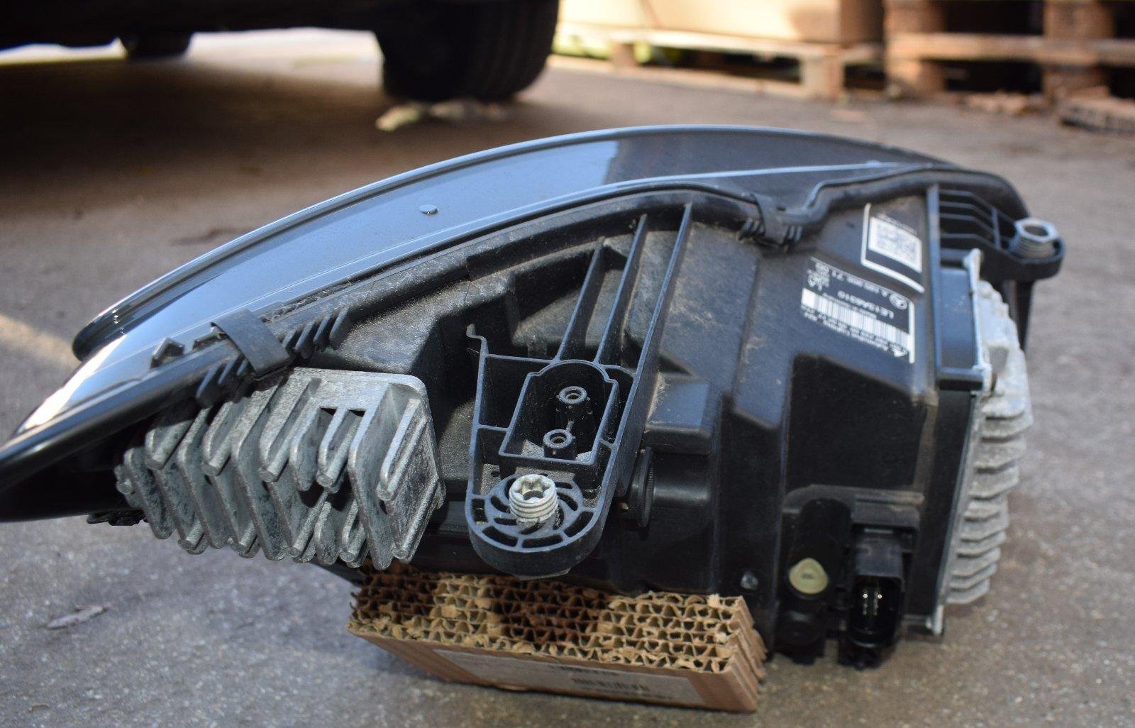 Mercedes AMG GT (C190) LED Headlight — Left Side - Image 3