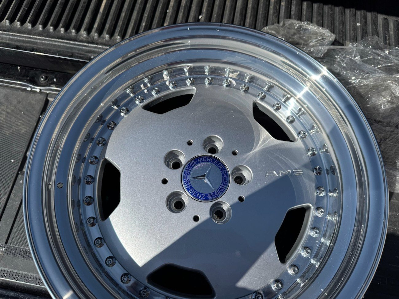 Staggered 3-Piece 17″ AMG Aero III Wheels by O.Z. Racing - Image 10