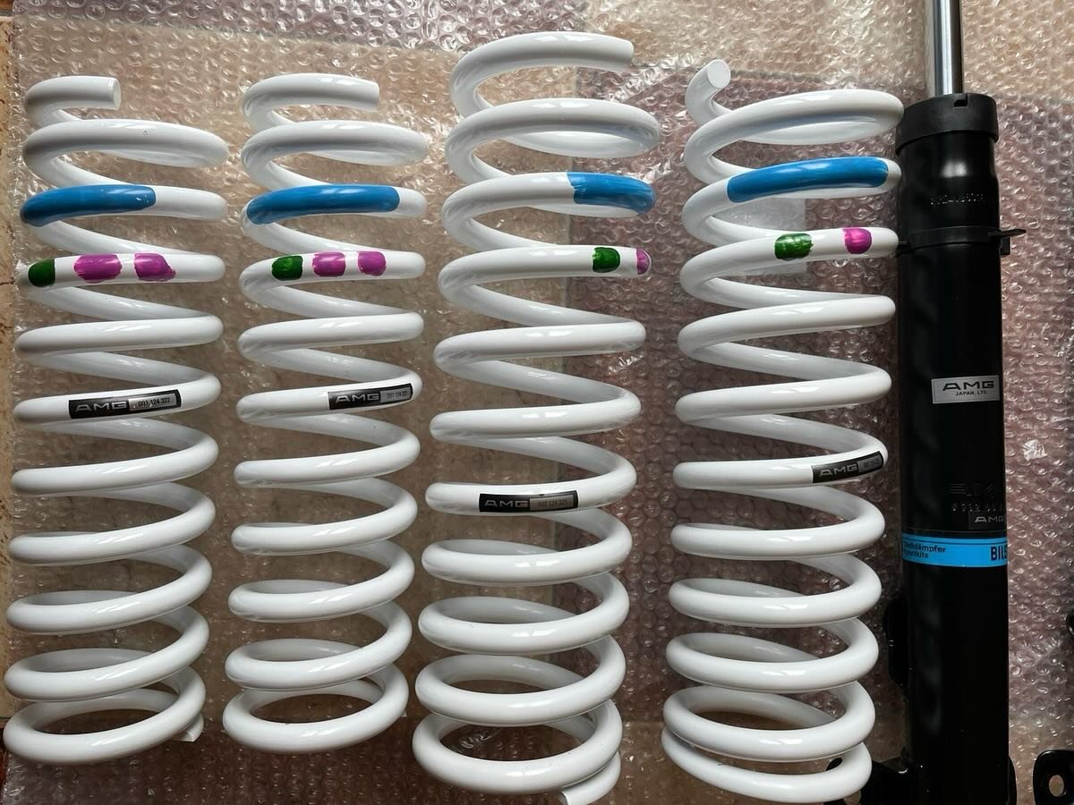 Original AMG W124 Suspension Kit - Image 8