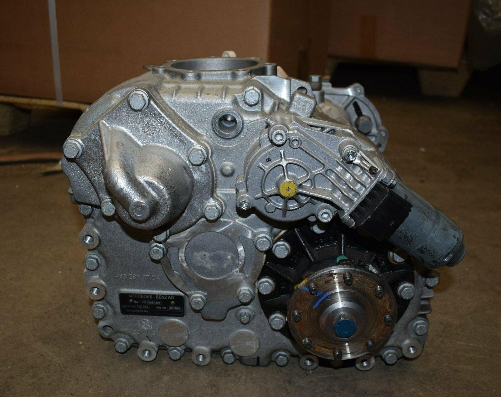 Mercedes W463 G-Class Transfer Case - Image 4