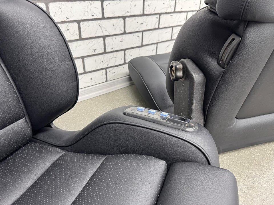 Original Recaro Classic C81 Seats - Image 3