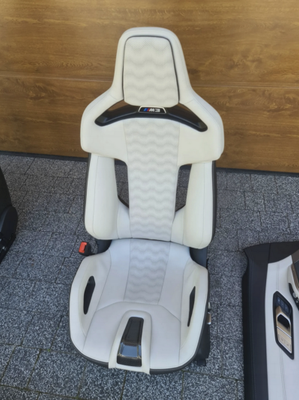 BMW M3 G80 / G81 M-Carbon Bucket Seats - Image 5