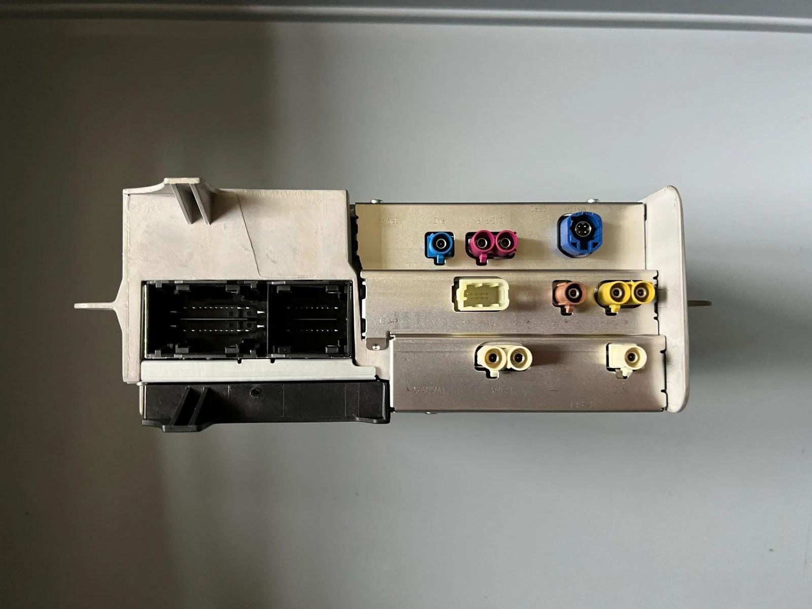 Mercedes-Benz Head Unit - Image 5