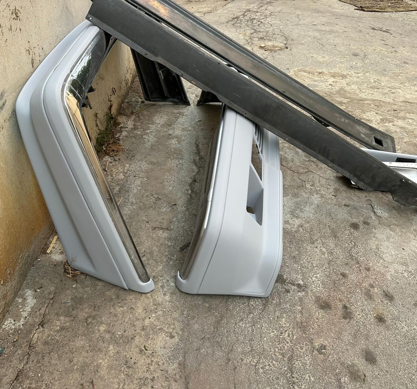 Original AMG W126 Gen 2 Body Kit - Image 7