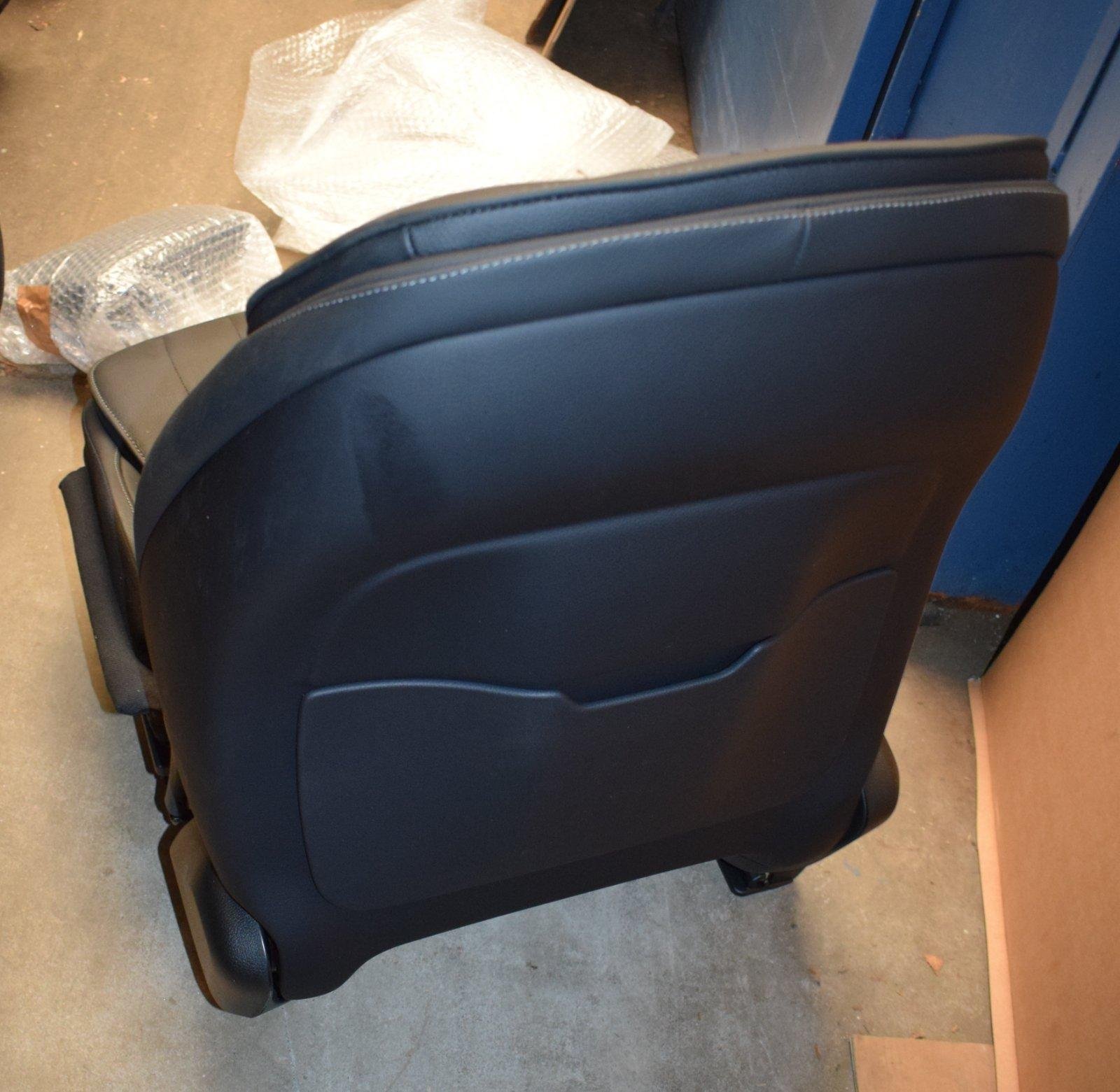 Original Mercedes W223 S-Class Front Seats - Image 5