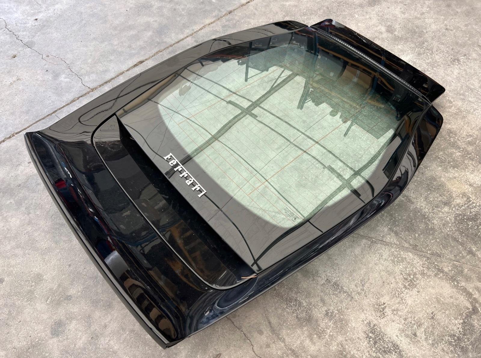 Ferrari 812 Superfast Tailgate - Image 3