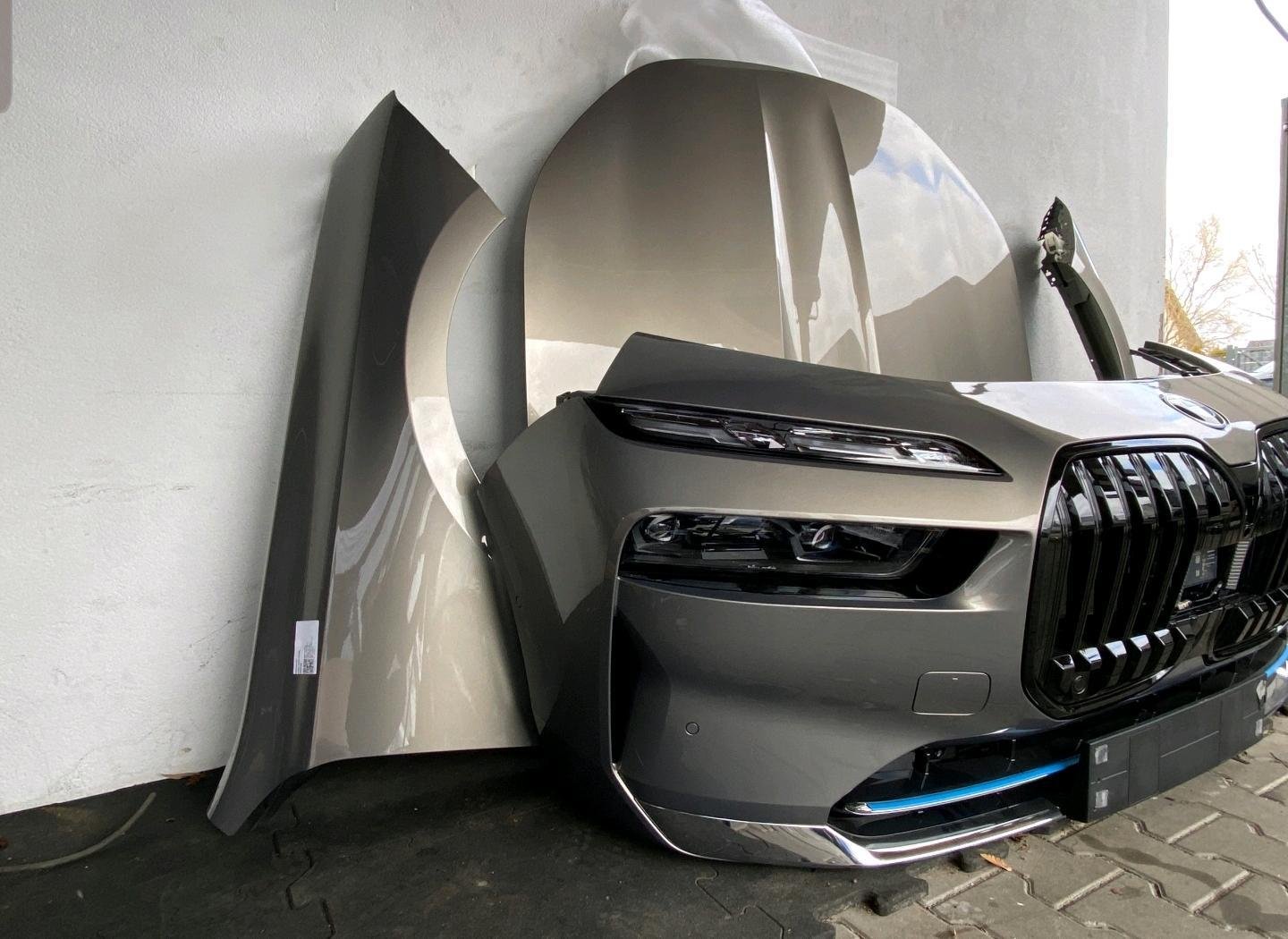 BMW i7 G70 Front End Package - Image 3