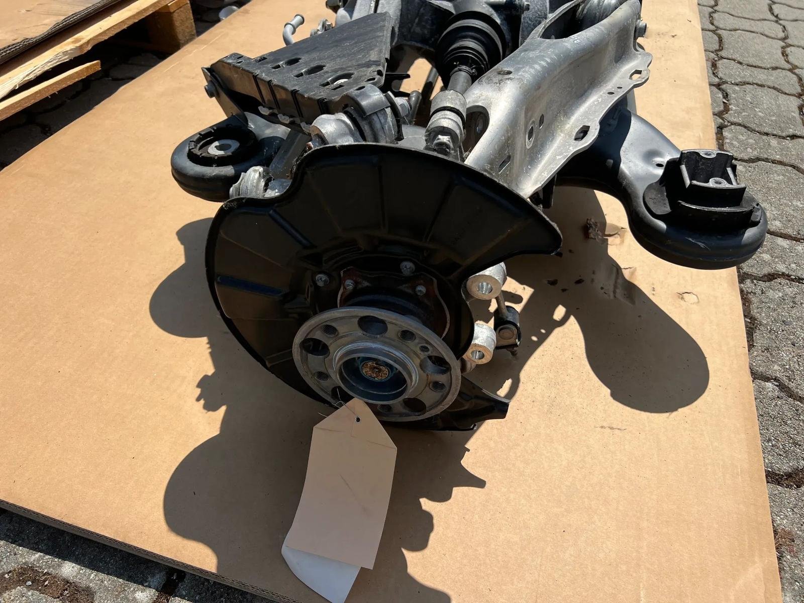 Mercedes-Benz S-Class W222 Rear Axle with Differential - Image 6
