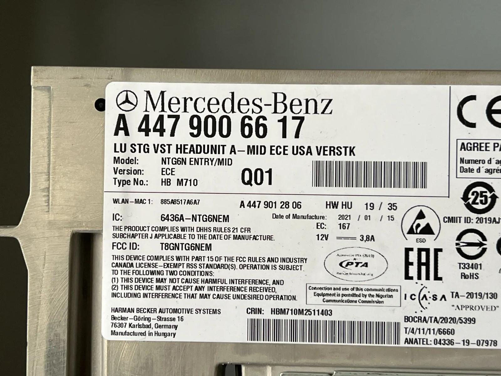 Mercedes-Benz Head Unit - Image 2