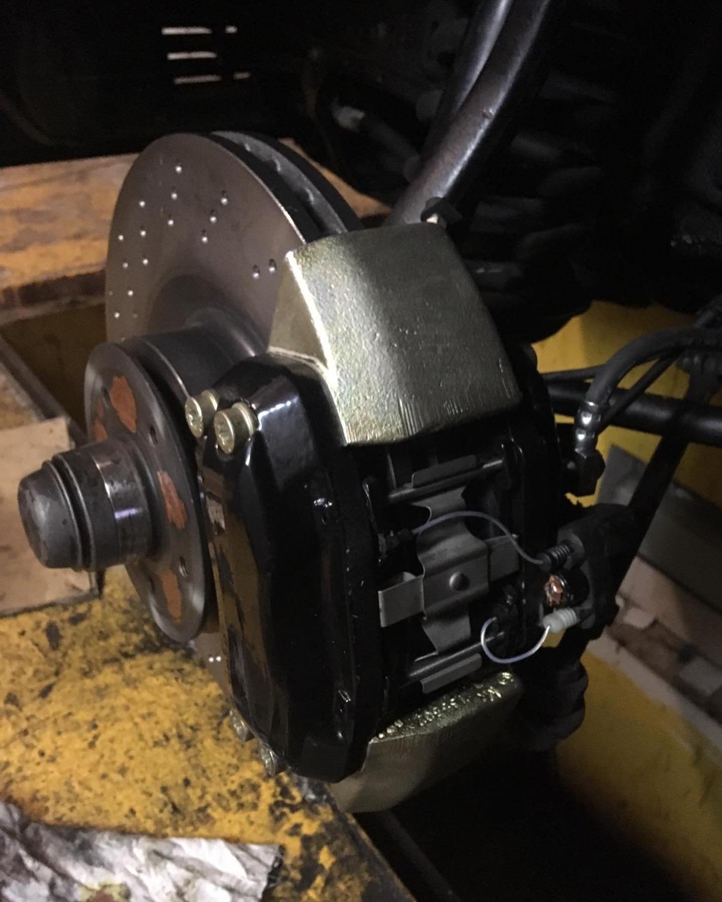 NOS Full Brake System for Mercedes-Benz W126 - Image 3