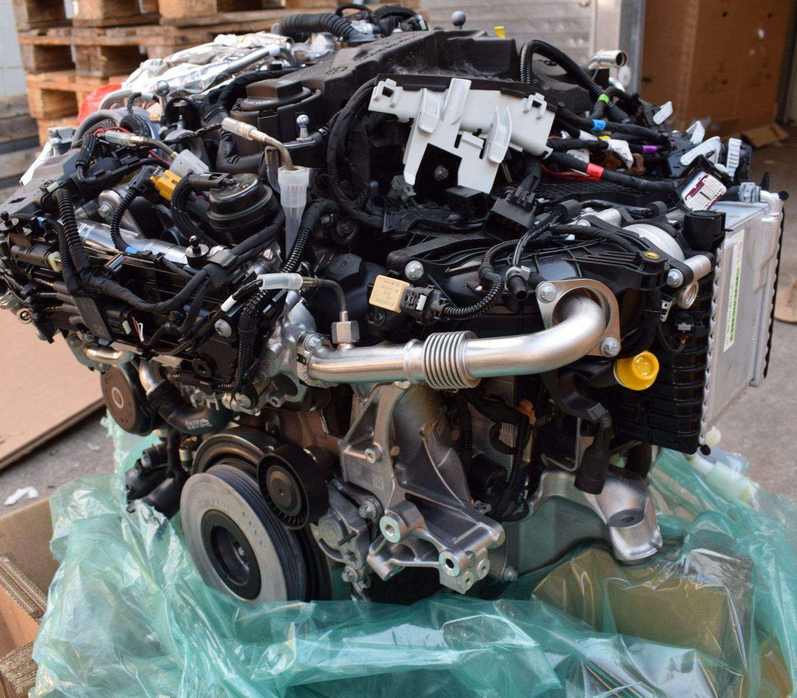 Mercedes OM654 Complete Engine — Sprinter W907 / W910 — NEW (0 km) OEM - Image 7