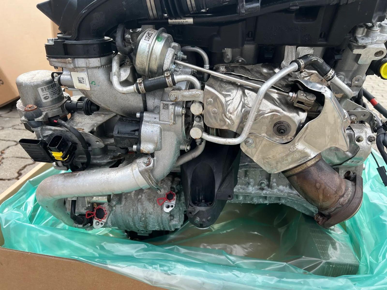 Mercedes-Benz V6 Engine – S-Class W222 - Image 8