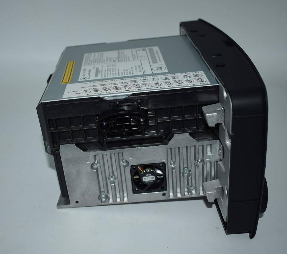 Mercedes COMAND Unit - Image 8