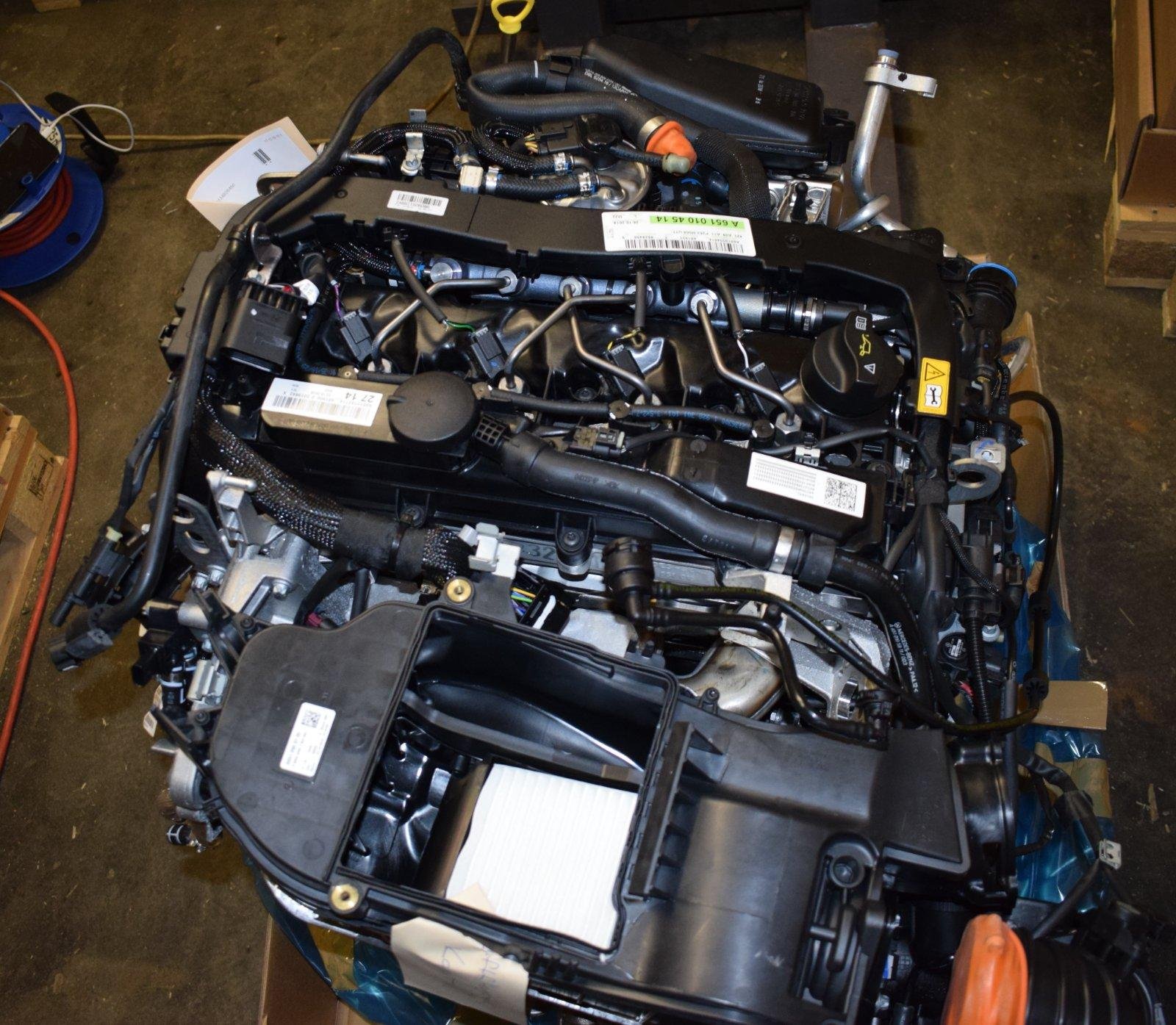 Mercedes GLC X253 4-MATIC Complete Engine - Image 4