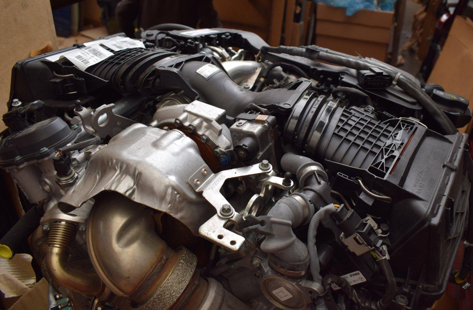 Mercedes-Benz G-Class Engine - Image 4