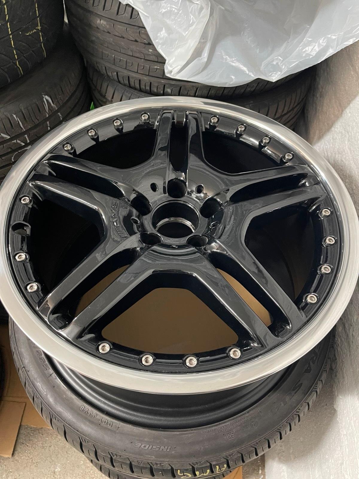 Mercedes-Benz AMG Styling 4 Wheels - Image 6