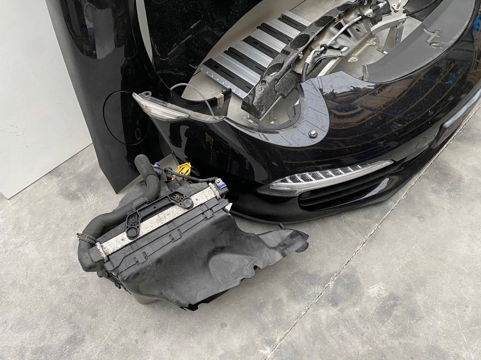 Maserati Levante Trofeo Complete Front Section - Image 11