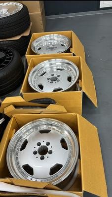 Genuine 18 AMG Aero II Monoblock Alloy Wheels - Image 2
