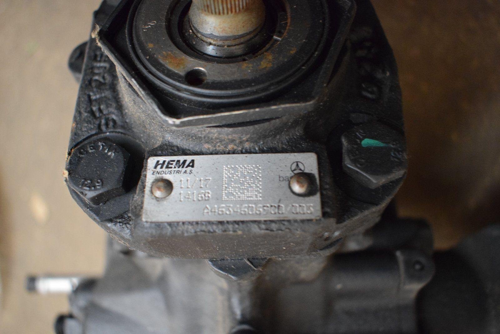 Mercedes G-Class Steering Gear - Image 2