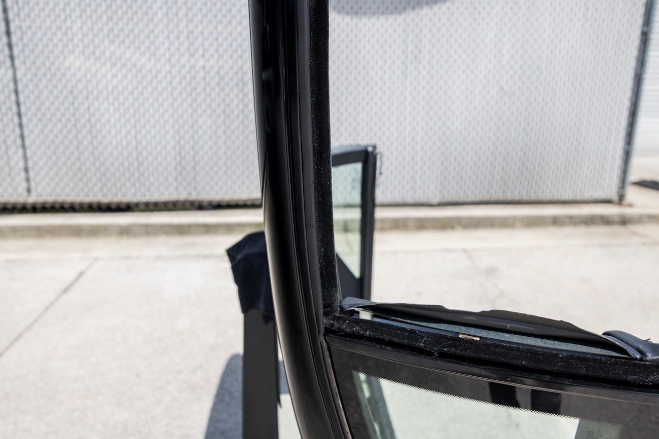 Mercedes-Benz R129 SL Glass Panoramic Hardtop 1990-2002 - Image 2