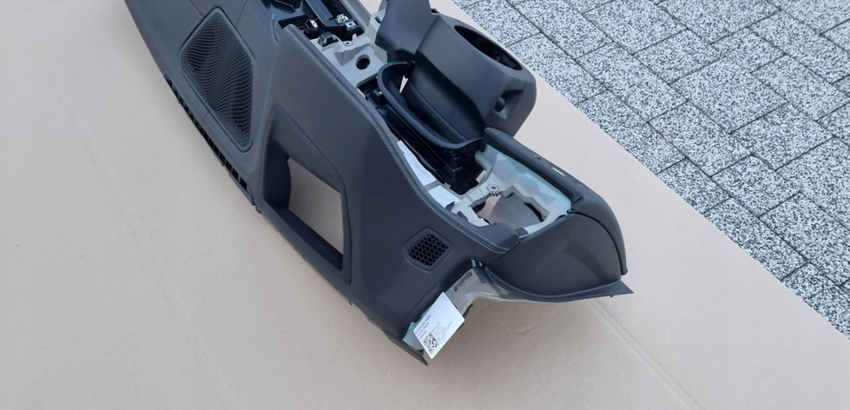 BMW Nappa Smooth-Leather Dashboard - Image 8