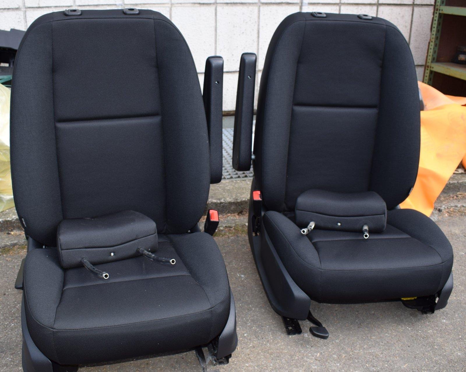 Mercedes Fabric Driver and Passenger Seats - Image 2