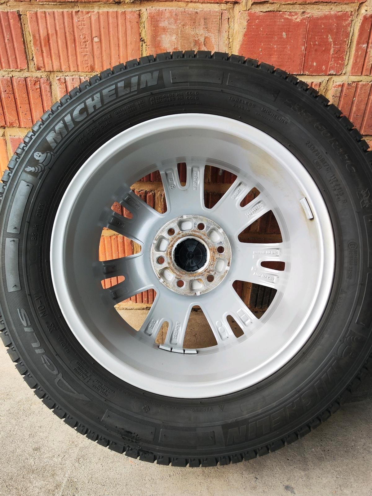 Mercedes-Benz Sprinter Alloy Wheels - Image 4