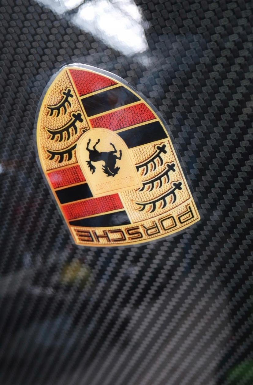 Porsche 991 GT2 RS hood vent - Image 2