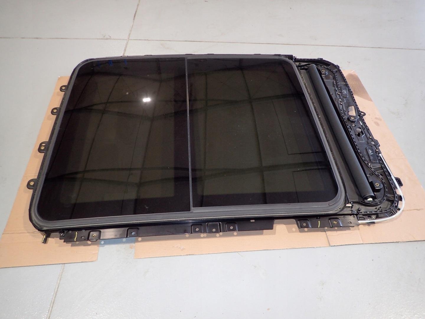 Dodge Ram V Panorama Sunroof - Image 2