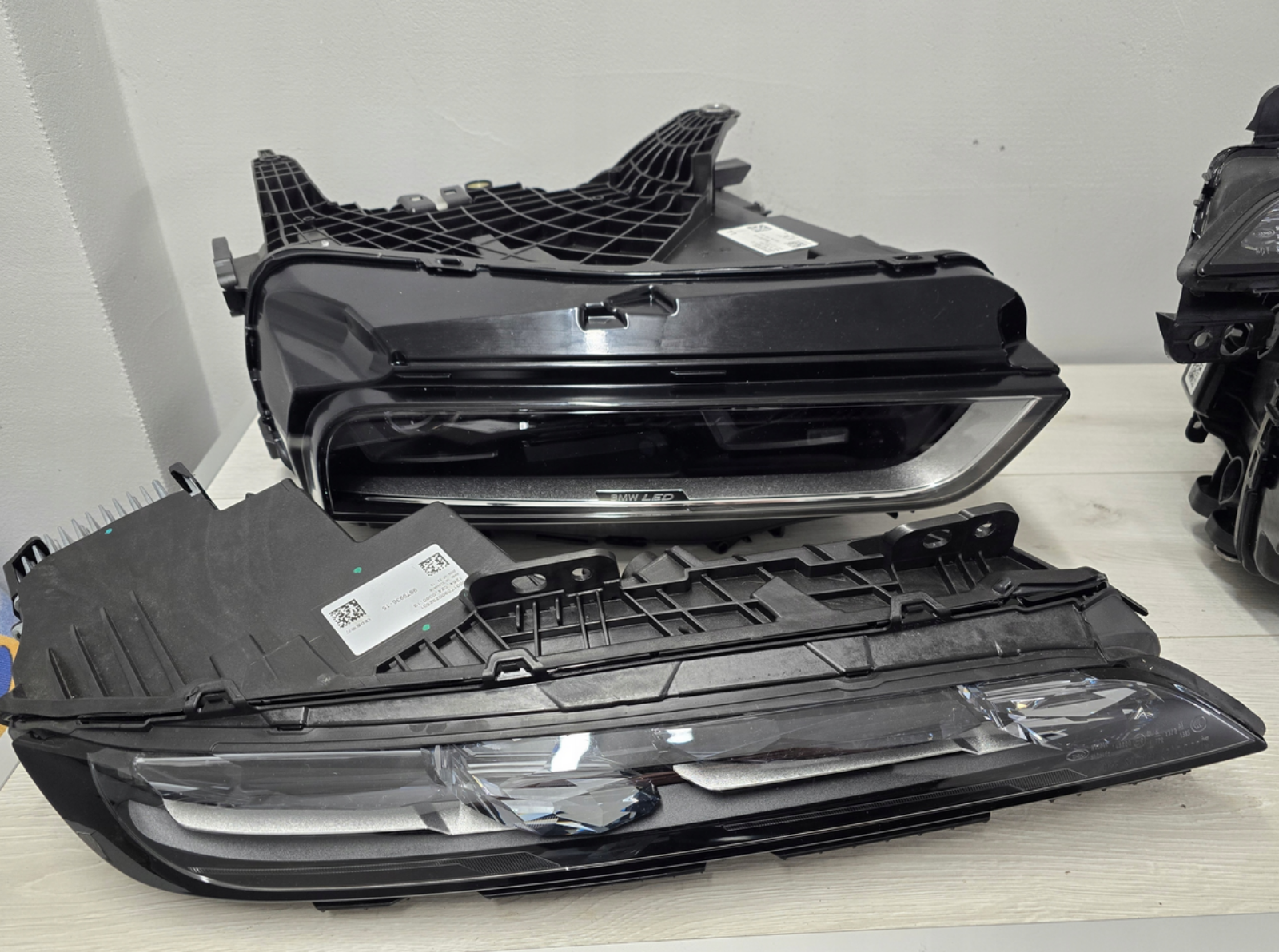 BMW G70 Crystal Swarovski headlight - Image 4