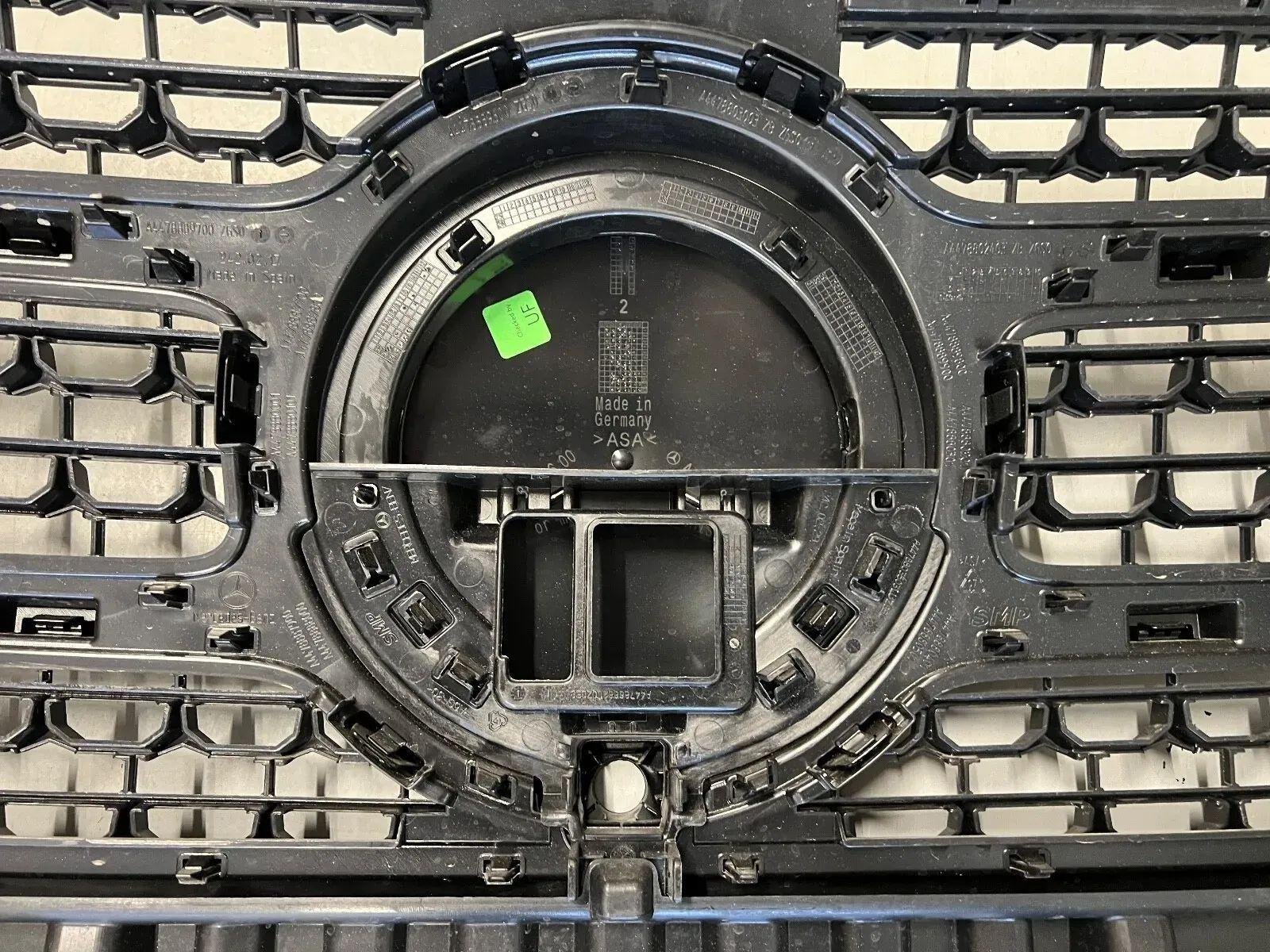 Mercedes-Benz V-Class W447 Facelift Front Bumper - Image 2