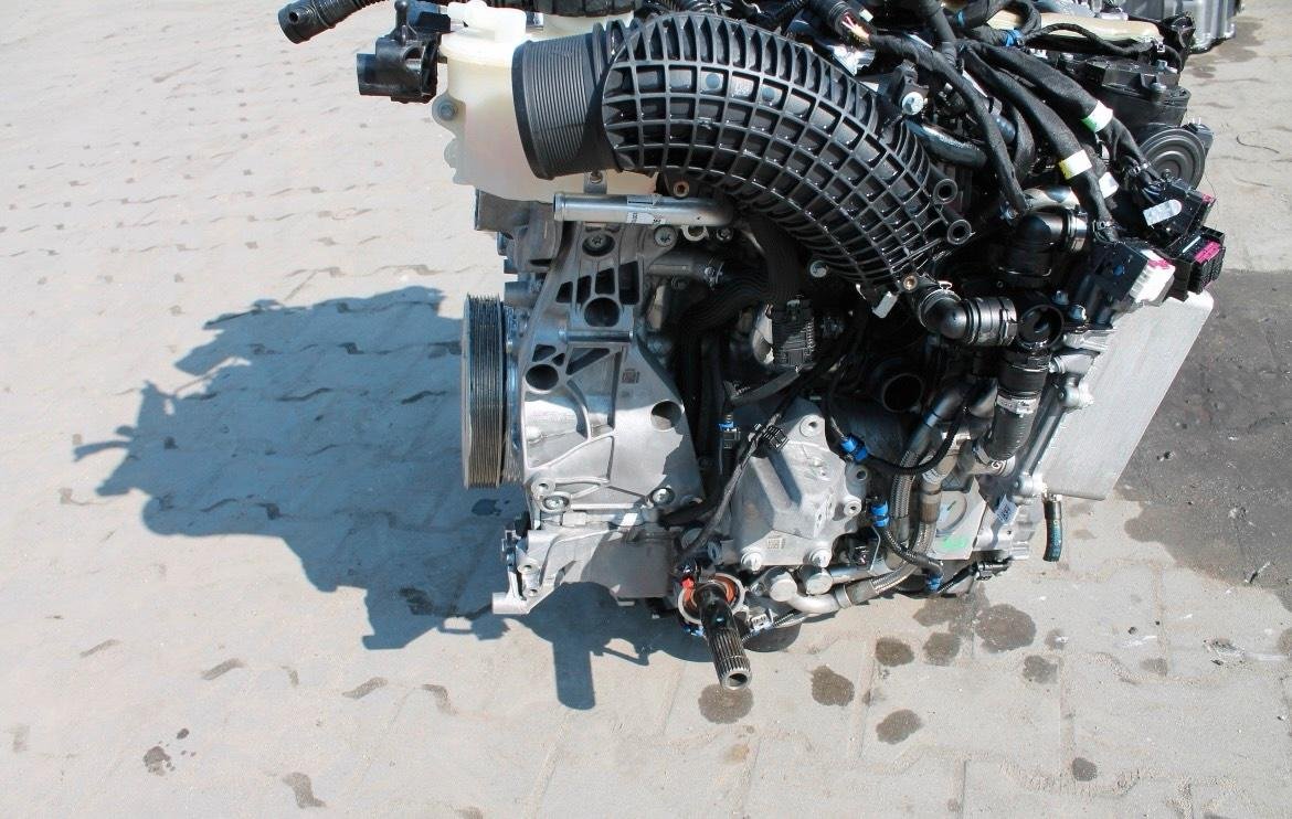 Mercedes C63 AMG Engine — 21,000 km - Image 2