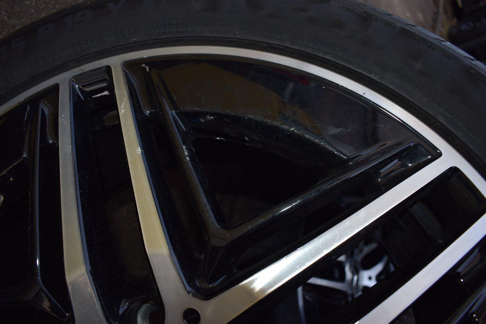 Mercedes W447 AMG 19-Inch Summer Alloy Wheels - Image 9