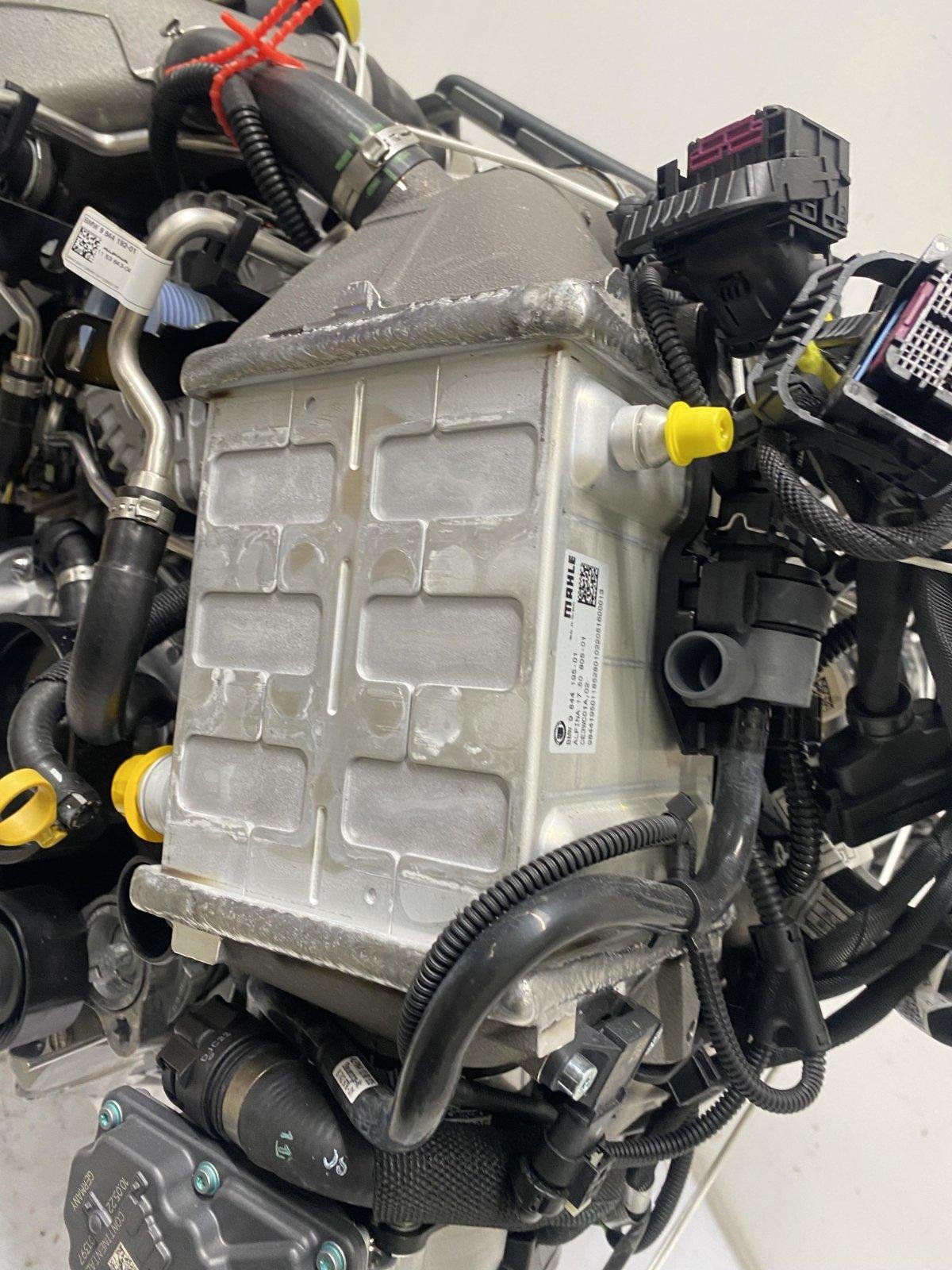 BMW Alpina XB7 Engine N63M15A - Image 9