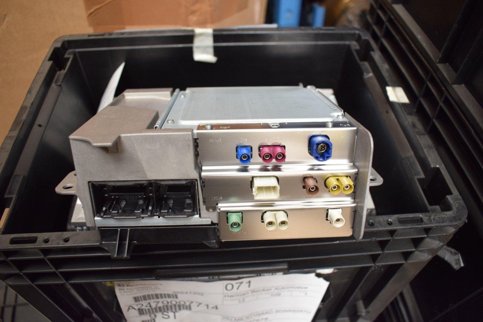 Mercedes COMAND unit W907 – Sprinter W907 / W118 / W243 / W247 – OEM