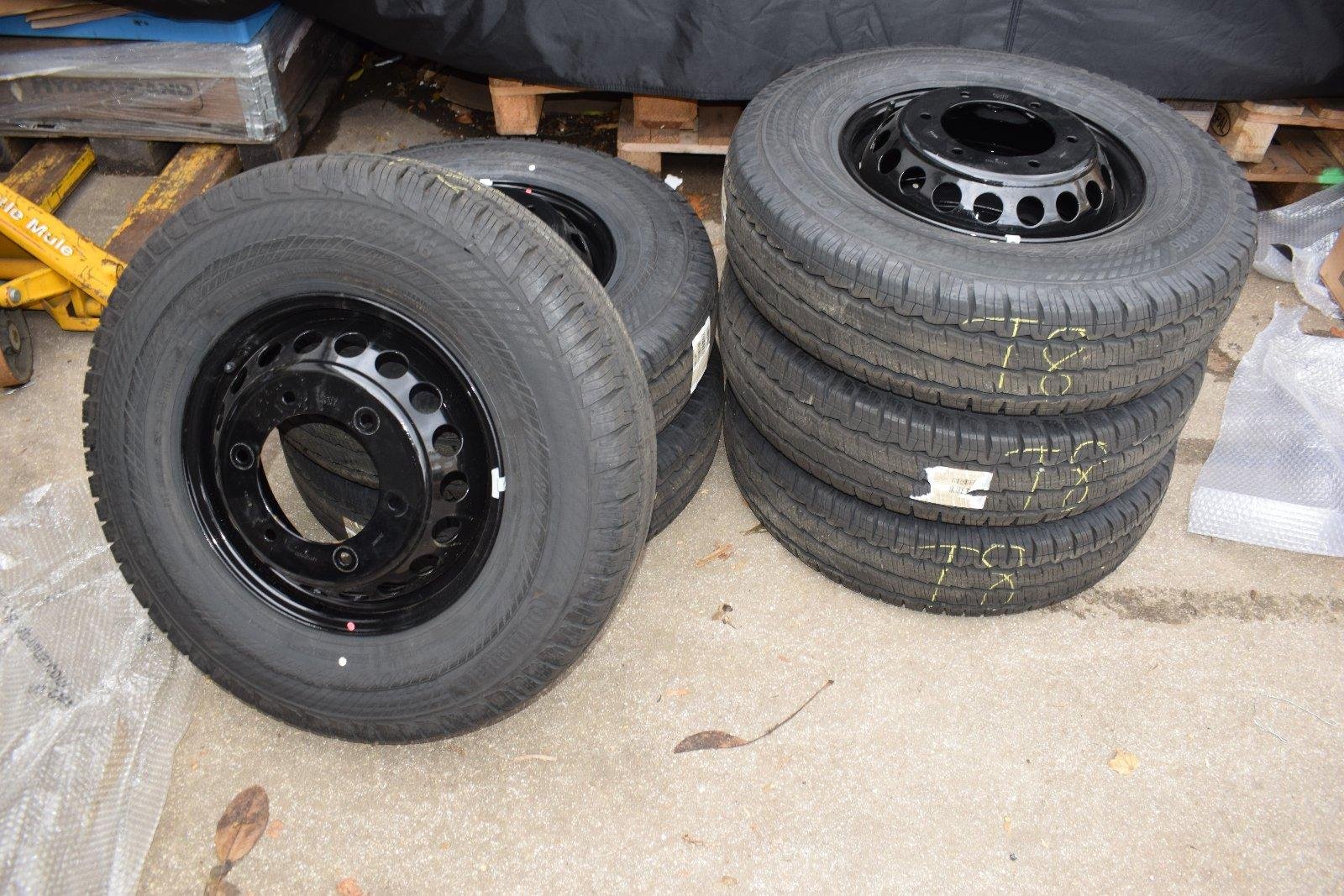 Mercedes Sprinter Wheels Set